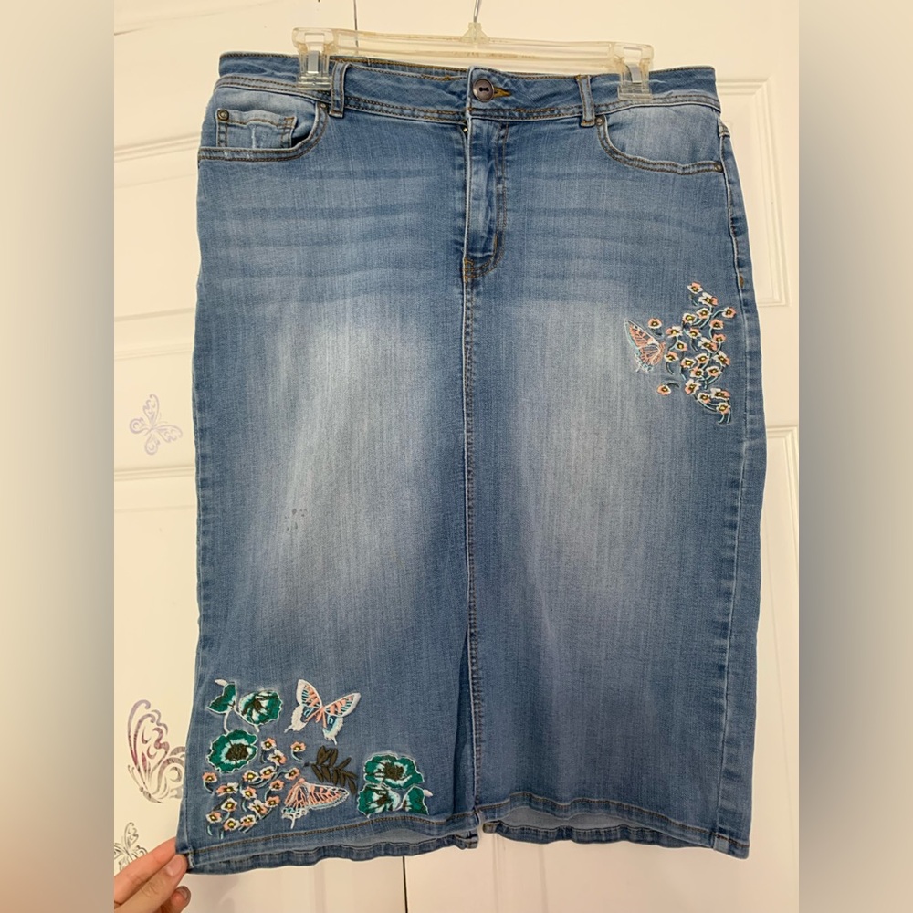Embroidered Denim Skirt with Floral Accents